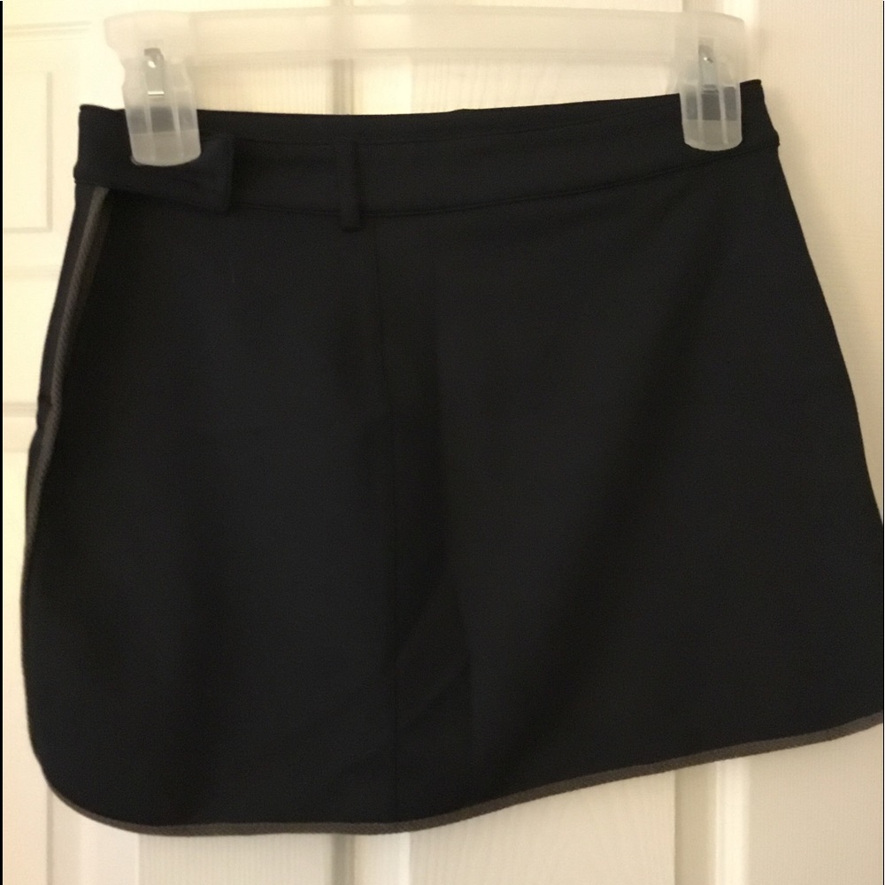 Nike black golf skirt